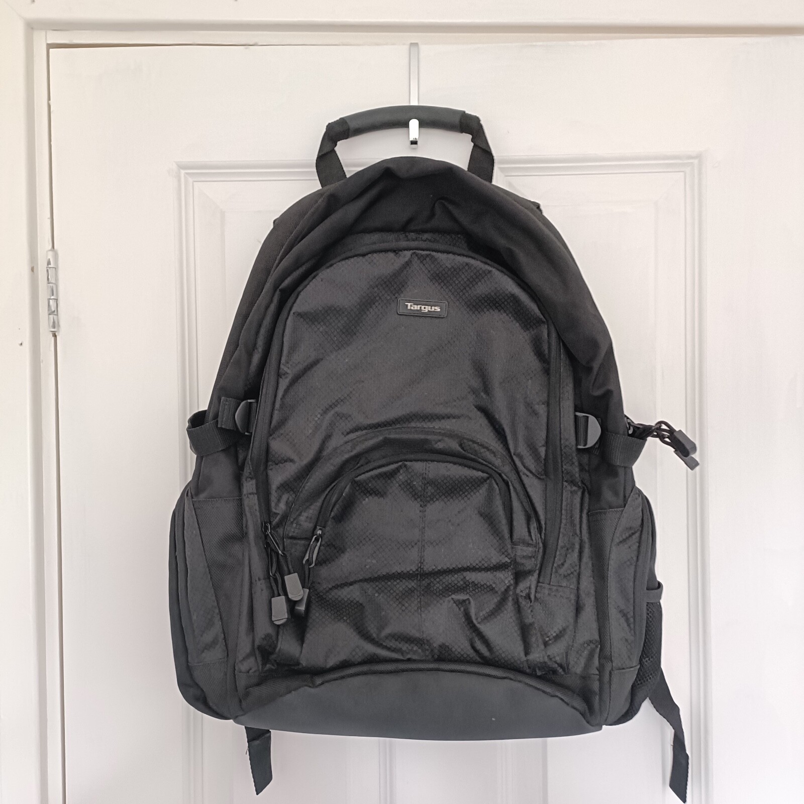 Targus Black Laptop Backpack Targus CN600 Great Condition / No