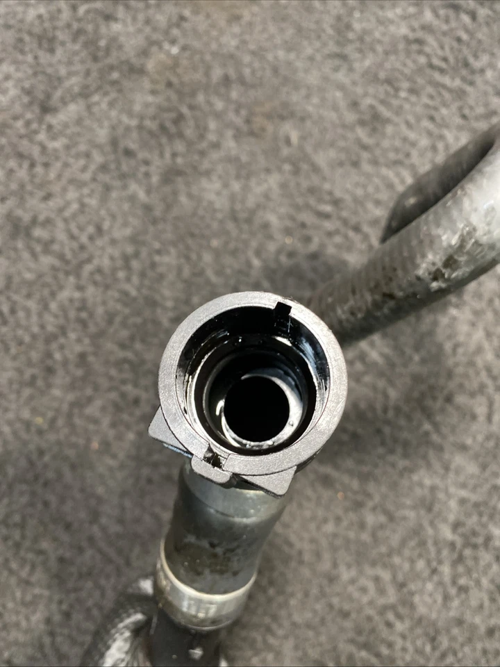 BMW M2 2020 Competition Motor Refrigerante Manguera OEM 9307243 Foto 4 de 4