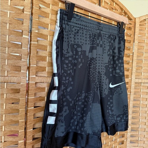 Youth Large Nike Dri-Fit Athletic Shorts - Picture 3 of 7