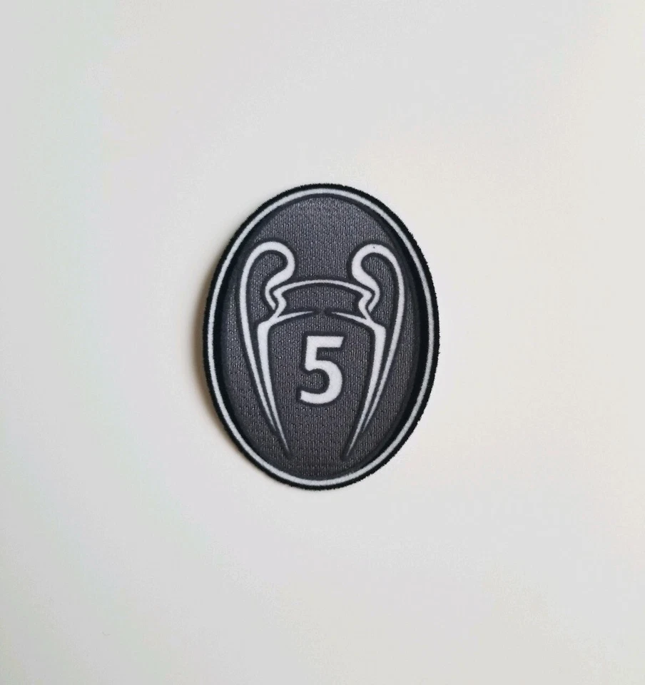 Kit parche UEFA Champions League - FC Barcelona, Bayern Munich - Liverpool  Foto 2 de 4