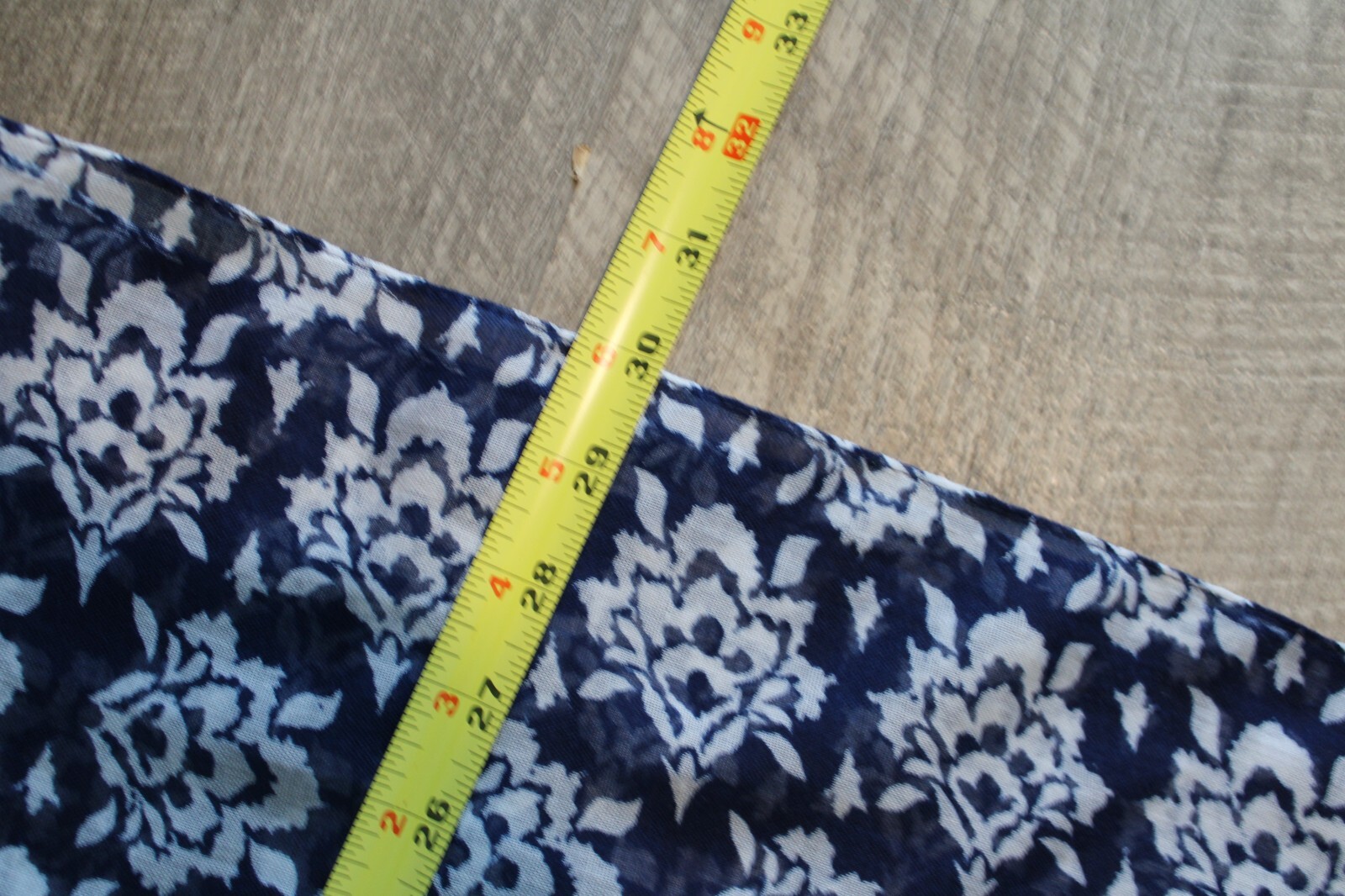 Lightweight Rectangle Boho Accent Scarf Blue & Wh… - image 4