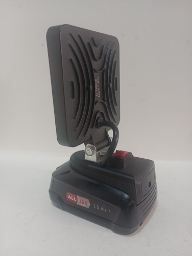 Faretto LED 48W, IP 67 per batterie Bosch ALL LI-ION 18V 2-4 A - Foto 2 di 10