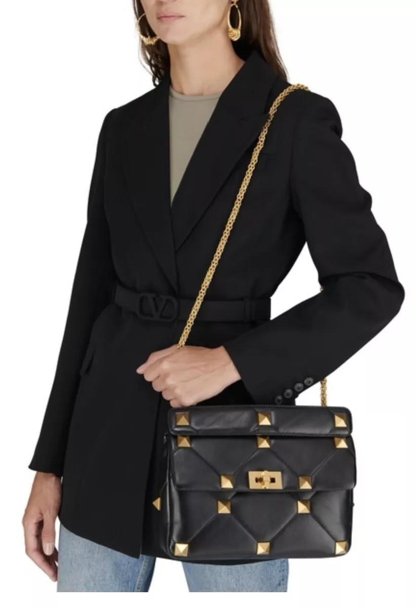 Valentino Garavani Valentino Roman Stud Maxi Shoulder Bag in Nero