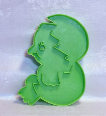 Wilton Vintage Cookie Cutter -  Large Chick in Egg Easter Farm Hatching Chick