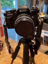 Ricoh XR-10 35mm Film Camera w/2 Flash, Strap  tripod Untested