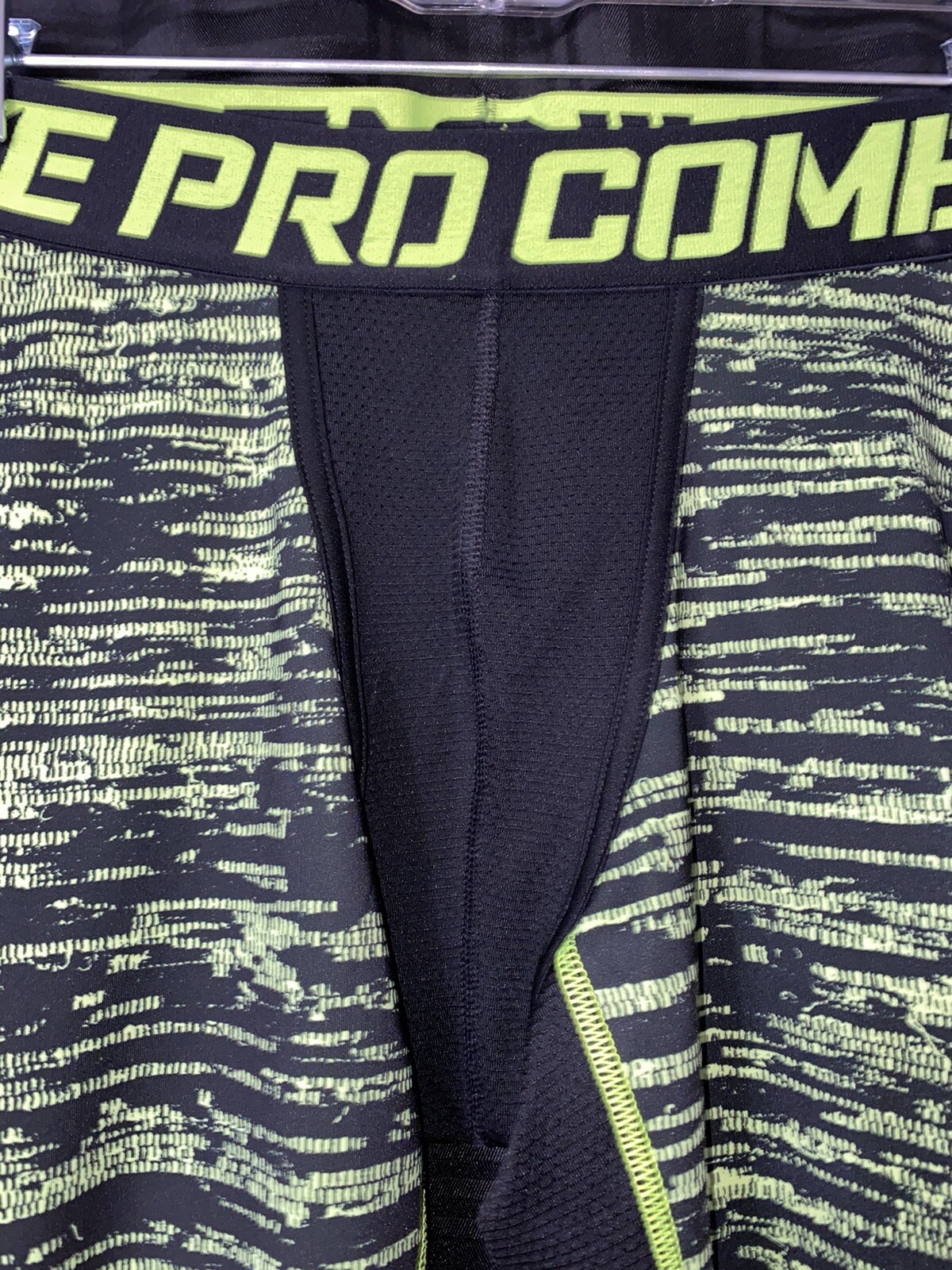 Mens Nike Hyperwarm tights Volt Green Size Medium Gem