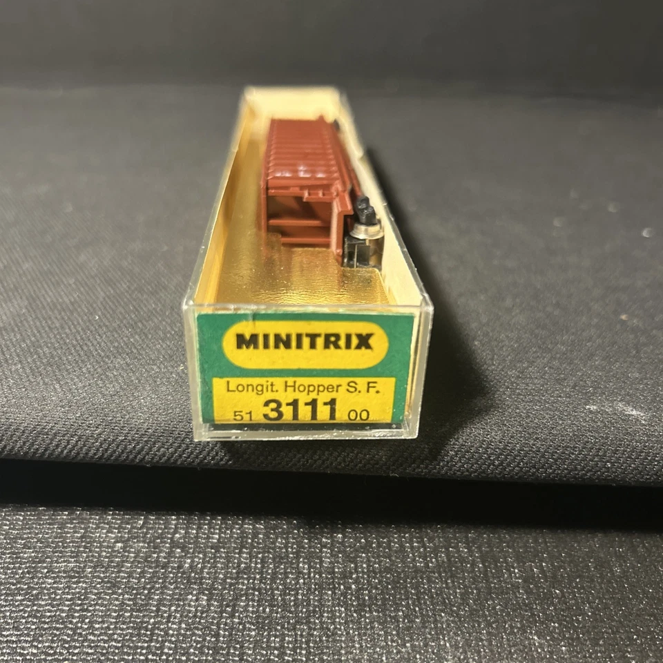 Micro Trains N Scale #34 Lot Of 6 ATSF Santa Fe Hopper 3111 55010 57010 C-6 - Image 3 of 4