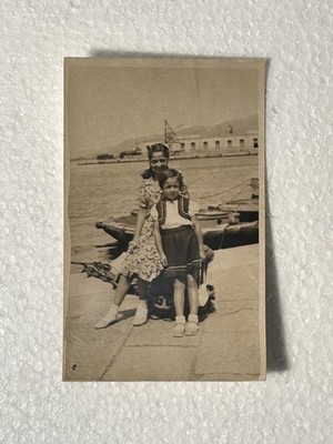 CHILDREN ON THE PIER PORTRAIT TRIESTE 1949 OLD PHOTOGRAPH OLD PHOTOGRAPH