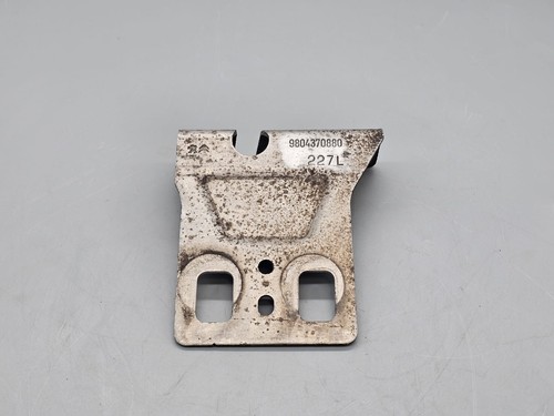 CITROËN C3 MK3 SX Front Right Bumper Angleplate Bracket 9804370880 23880344