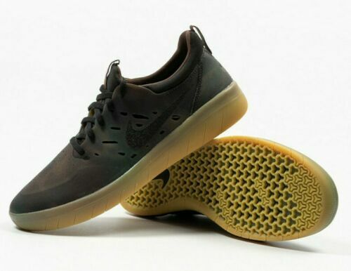 nike nyjah black gum