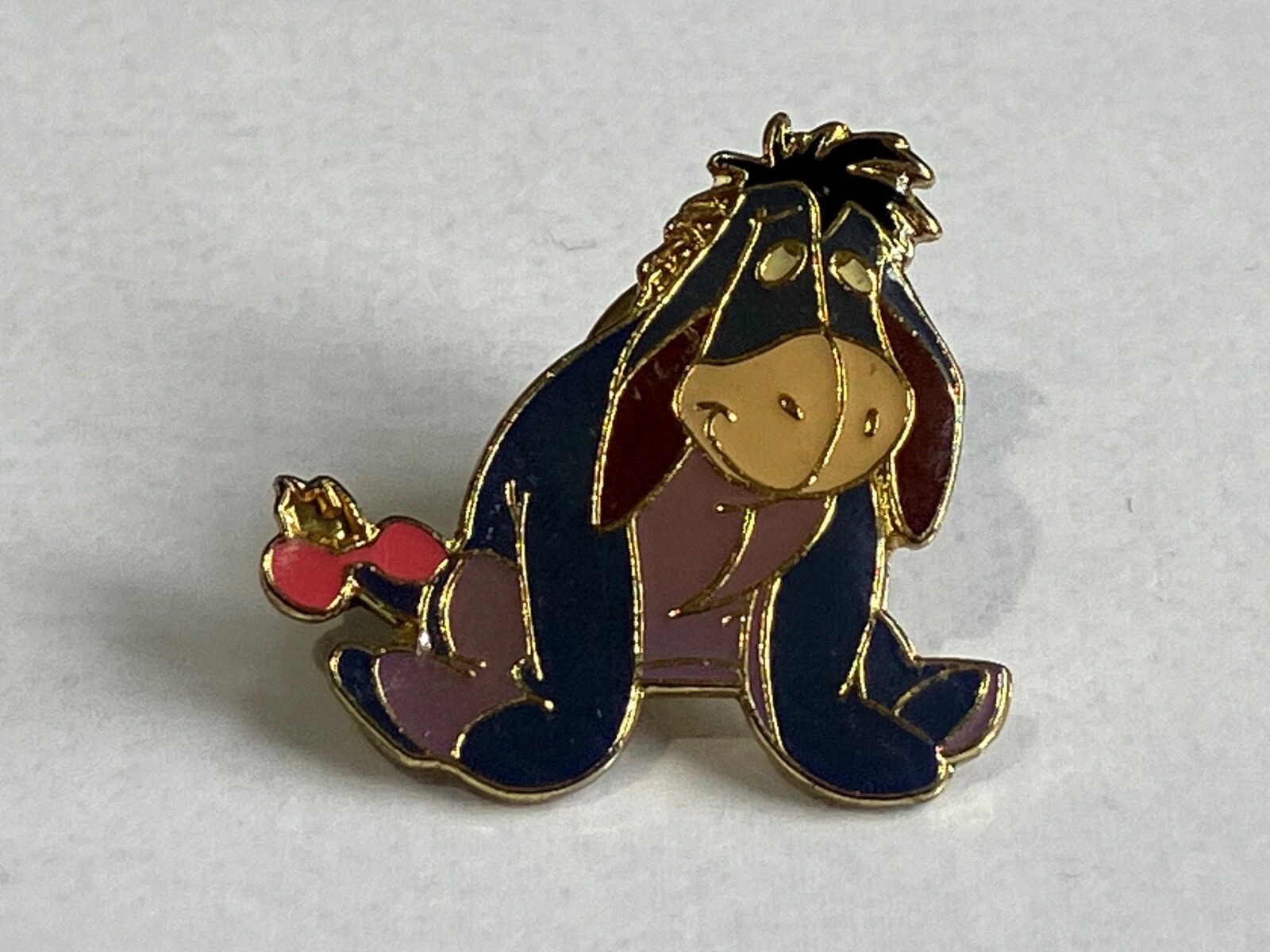 VINTAGE EEYORE ENAMEL PIN BADGE RARE