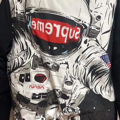 Supreme Astronaut Puffy Jacket -Pre-owned, Size Large | eBay Supreme Astronaut Puffy Jacket -Pre-owned, Size Large | eBay