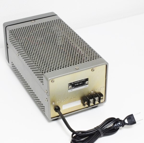 TRIO Kenwood PS-21 13.8V 4A 10W TS-670 DC Power Supply