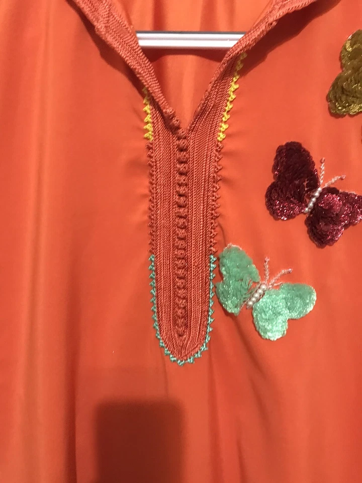 Vestido de fiesta Jalaba naranja con capucha para niña marroquí talla 8-10 Foto 3 de 4