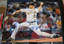 Wandy Rodriguez Pittsburgh Pirates SIGNED AUTOGRAPHED 8x10 Photo COA Baseball