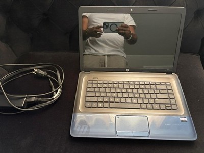 HP 2000 Notebook PC AMD E-300 2GB RAM Windows 10 Laptop w/ Charger - No Battery