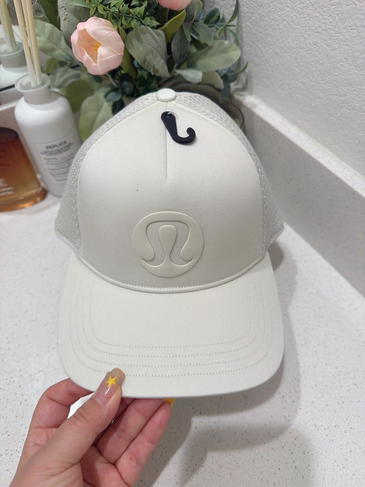 Lululemon Hat Cap Adults Trucker Hat Snap Back Mesh Adjustable Bone L/XL