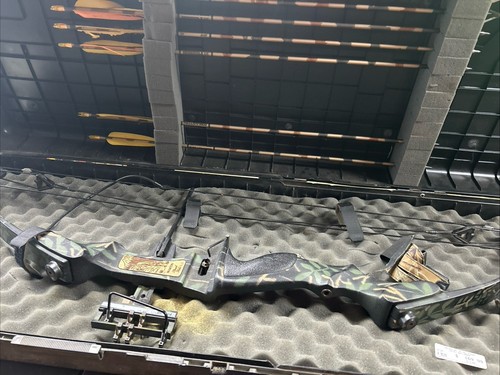 Martin Cougar Speed Flite Compound Bow W/ Extras!!! - Picture 3 of 12