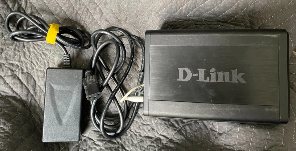 D-Link DNS-323 - Image 3 of 4