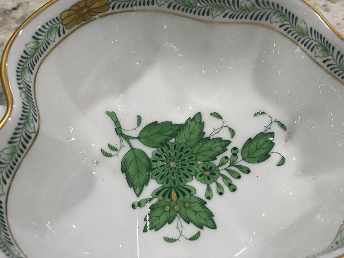 HEREND HVNGARY DEEP LEAF DISH 8725/AV SUGAR BOWL 680/RO Hungary