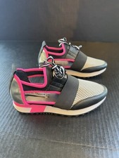 NWOB Steve Madden woman's tennis shoes  size 6 Artic/Arcto1s1