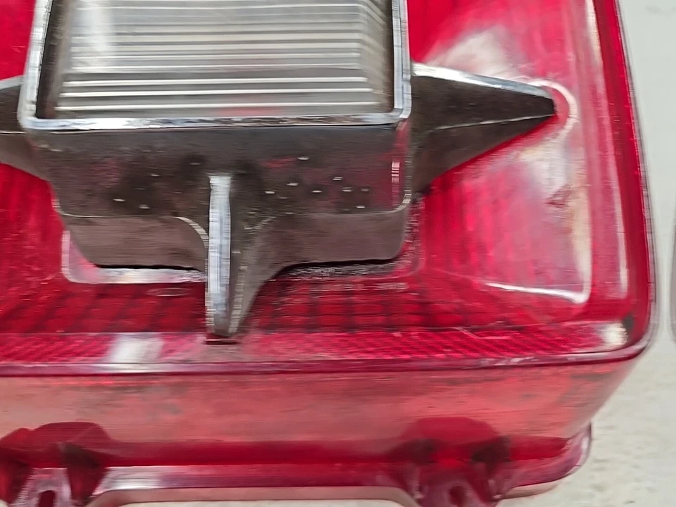 Ford Galaxie 500 1969, lente de luz trasera LTD personalizada SAE-TSDBR-69F Foto 4 de 4