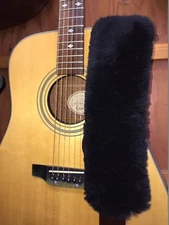 Genuine SHEEPSKIN Shoulder Strap PAD for Guitar, Banjo musical instrument Slings