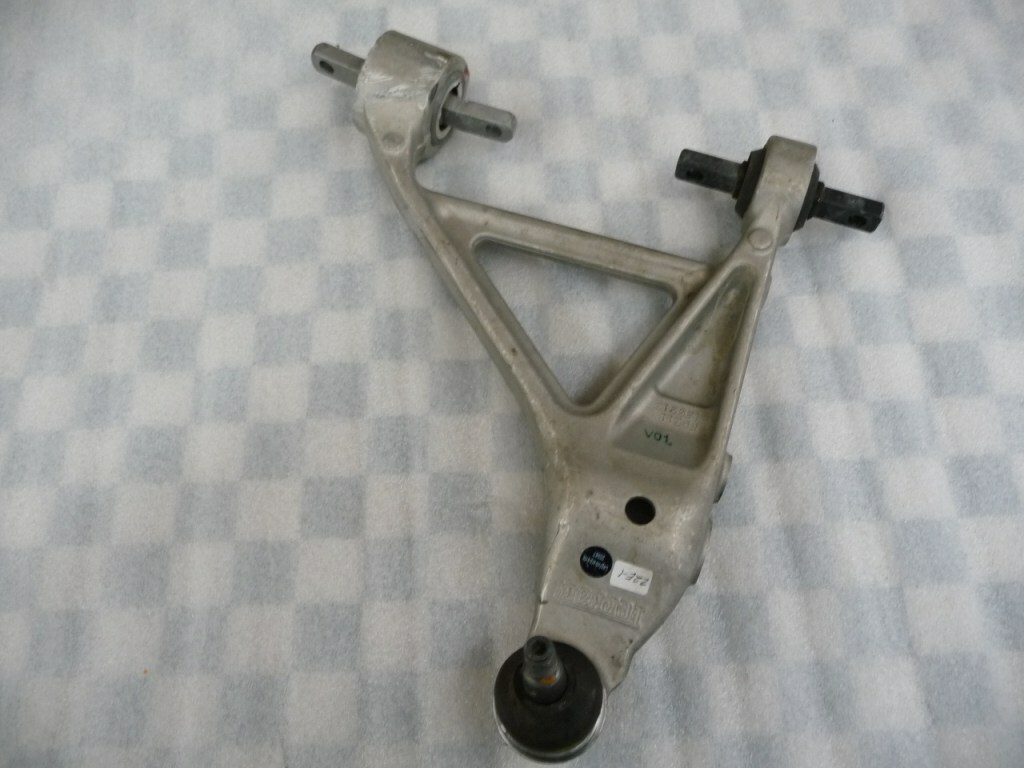 Ferrari California Right Front Lower Control Arm Ball Tie Rod 242496, 221934 OEM