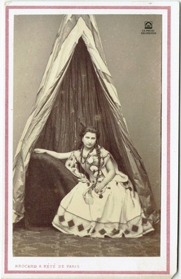 CDV BROCARD & RÉYÉ Portrait of the singer and actress Irène LAMBERT, Rouen