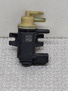 Volkswagen Golf VI 2009 Benzin 110kW Turbolader Druckwandler Magnetventil