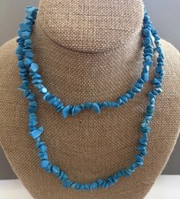 Southwestern Faux Turquoise Necklace 35 Inches Long BEAUTIFUL Color