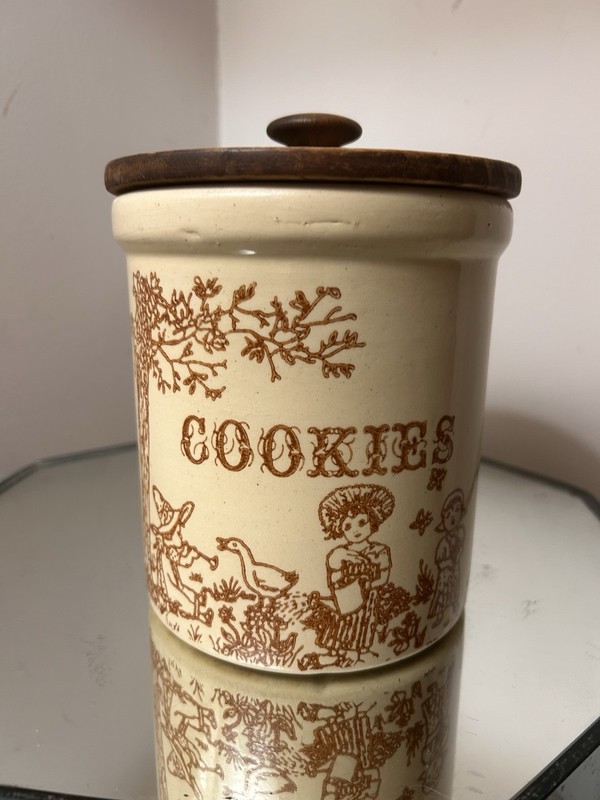 Vintage Corona Stoneware Crock Cookie Jar "How Does Your Garden Grow" Fairytale