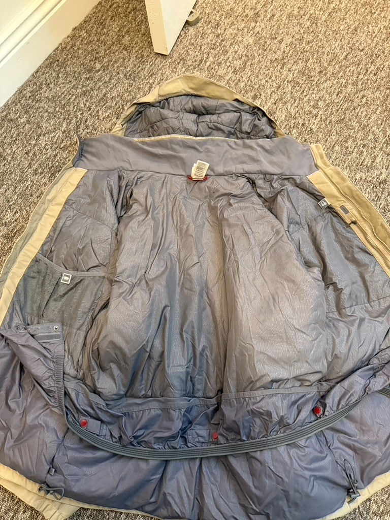 North Face Mens XL Hyvent jacket image 6