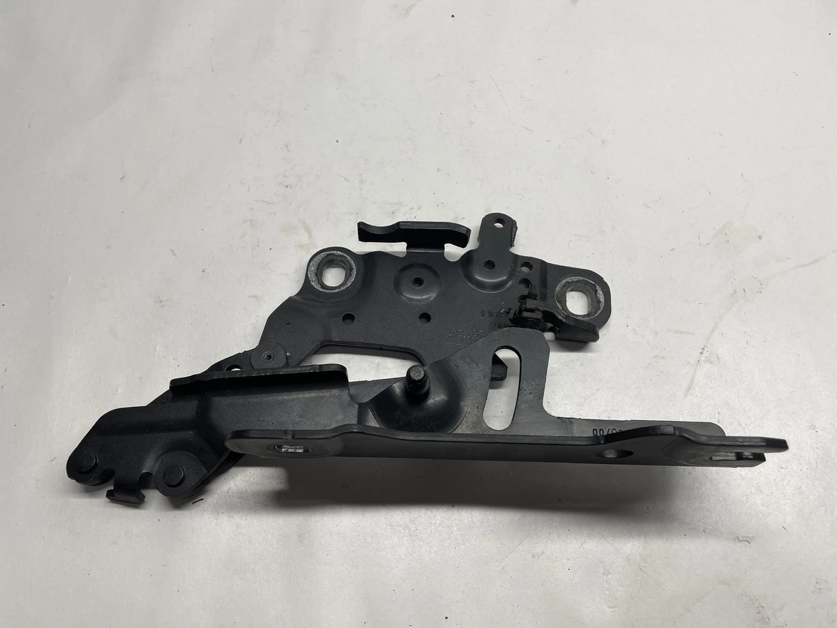 2016 BMW 3 F30 F80 Front Right Side Engine Bonnet Hood Lid Hinge  