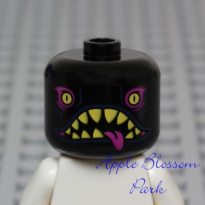 NEW Lego Large Black MONSTER SKULL HEAD -Evil Fangs Halloween