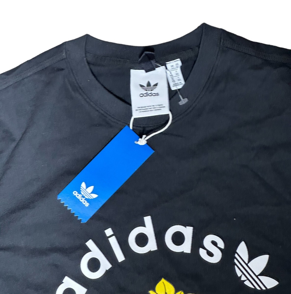 【関税送料込み】adidas originals Adventure Logo T-Shirt Amazon.com: adidas Originals Men's Adventure Mountain Spray