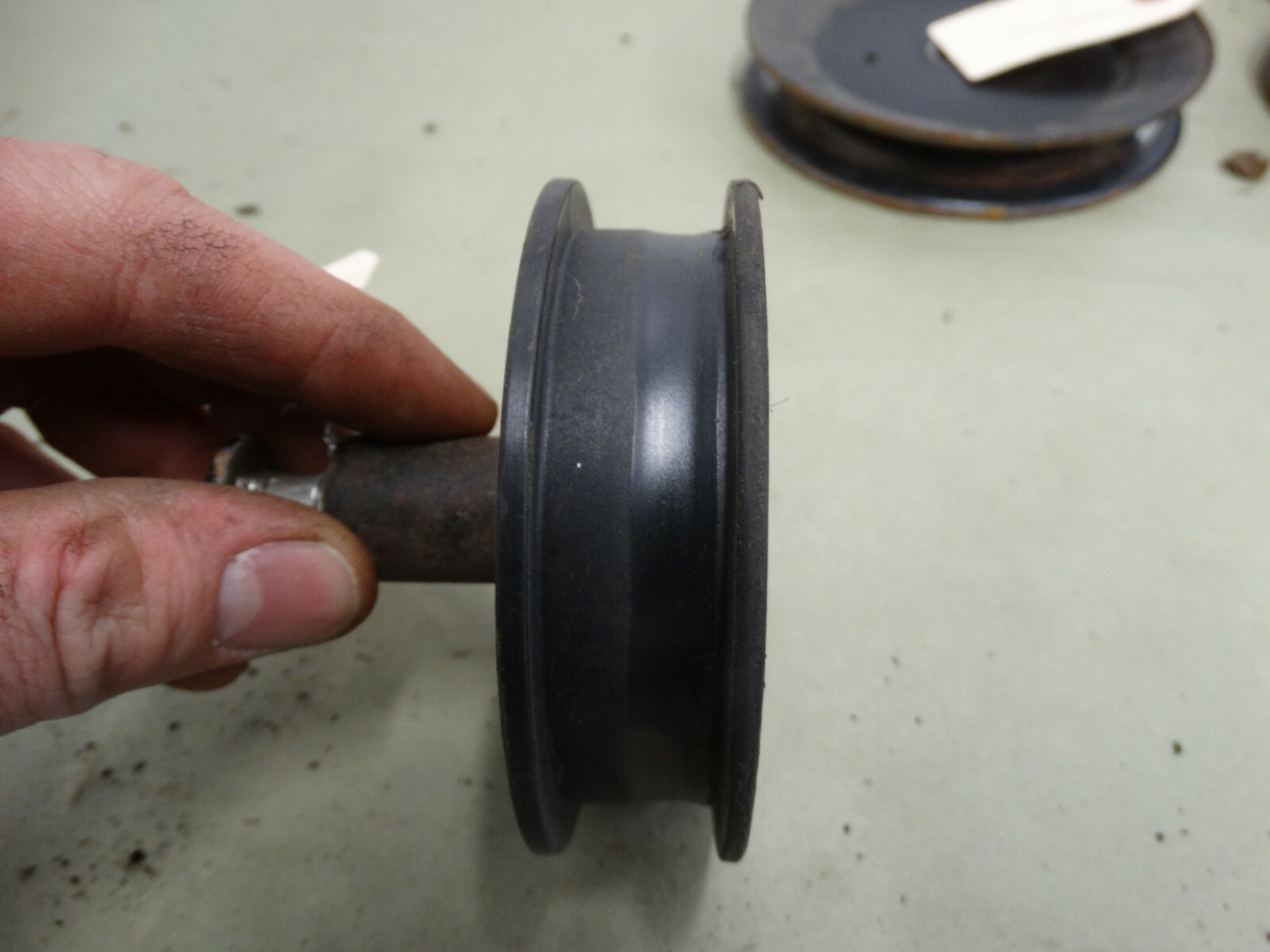 Poulan Pro 300EX drive belt idler pulley 1 B47 eBay