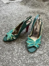 Poetic Licence, slingback, Teal Floral Accents + Fúcsia High Heel  (US 8M)