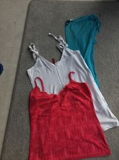 3 Tops