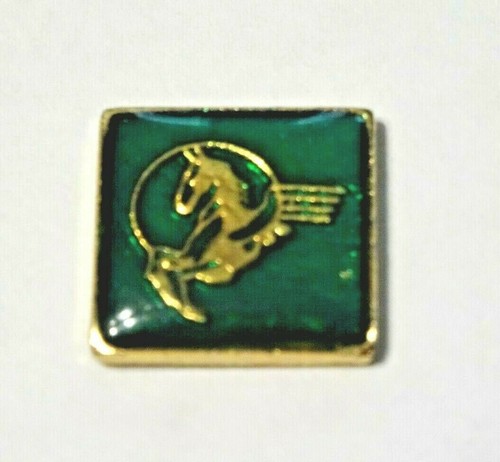 Pegasus Gold Tone Green Enamel Pegasus Flying Horse Lapel Pin Ebay