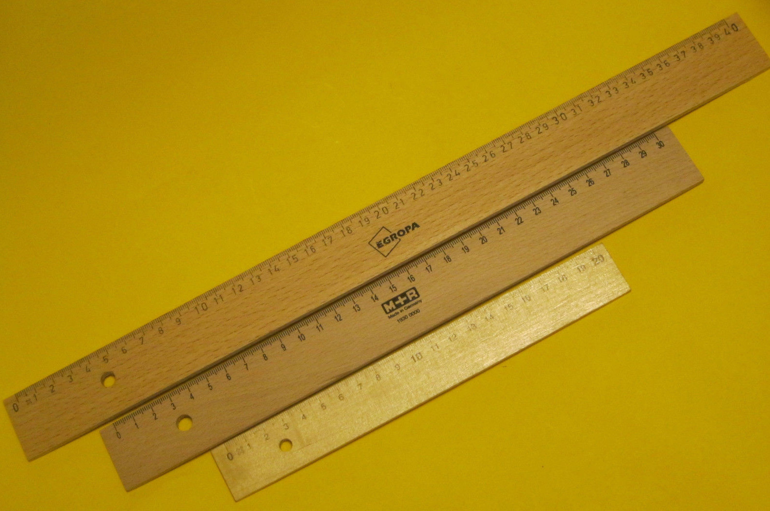 Lineal Holz Holzlineal 20 30 und 40 cm naturbelassenes Holzlineal Zeichenlineal