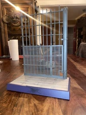 Queen Studios X InArt 1/6 Premium Jail Cell Prison Diorama Joker TDK No Bench