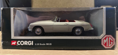 Corgi 1/18 1963 MGB Roadster convertible white