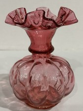 Vintage 5.75” FENTON Cranberry Ruffled Rim Glass Bud Vase NO CHIPS/CRACKS