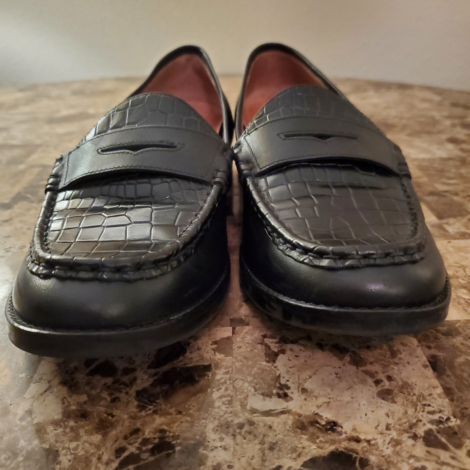 Vionic  sz 9 Waverly Croc Penny Loafer Black Leather wmn Academia Work Classic
