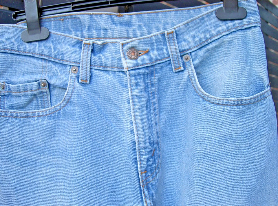 VINTAGE LEVI'S 505 0217 RED TAB JEANS LIGHT BLUE W30(28) L34(32) 1980s90s FRANCE, photo 2 of 5