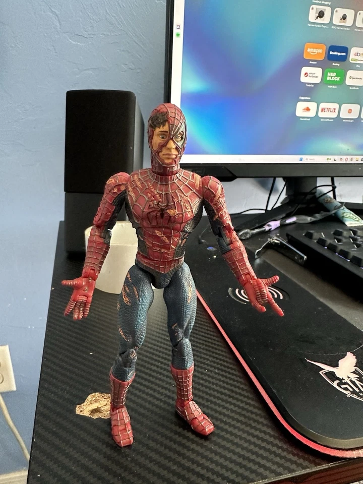 Figura de acción ToyBiz Battle Ravaged Spider-Man serie 3 cintura suelta Foto 3 de 4