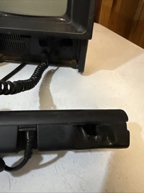 GCE Vectrex Arcade System Console 1982 - POWERS ON - SOLD AS IS / LOOK/READ!