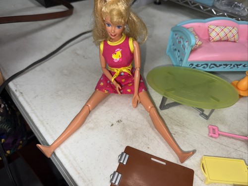Vintage 90er Jahre Barbie Möbel und Zubehör mit Food Mart, Küche, Schrank - Bild 11 von 11