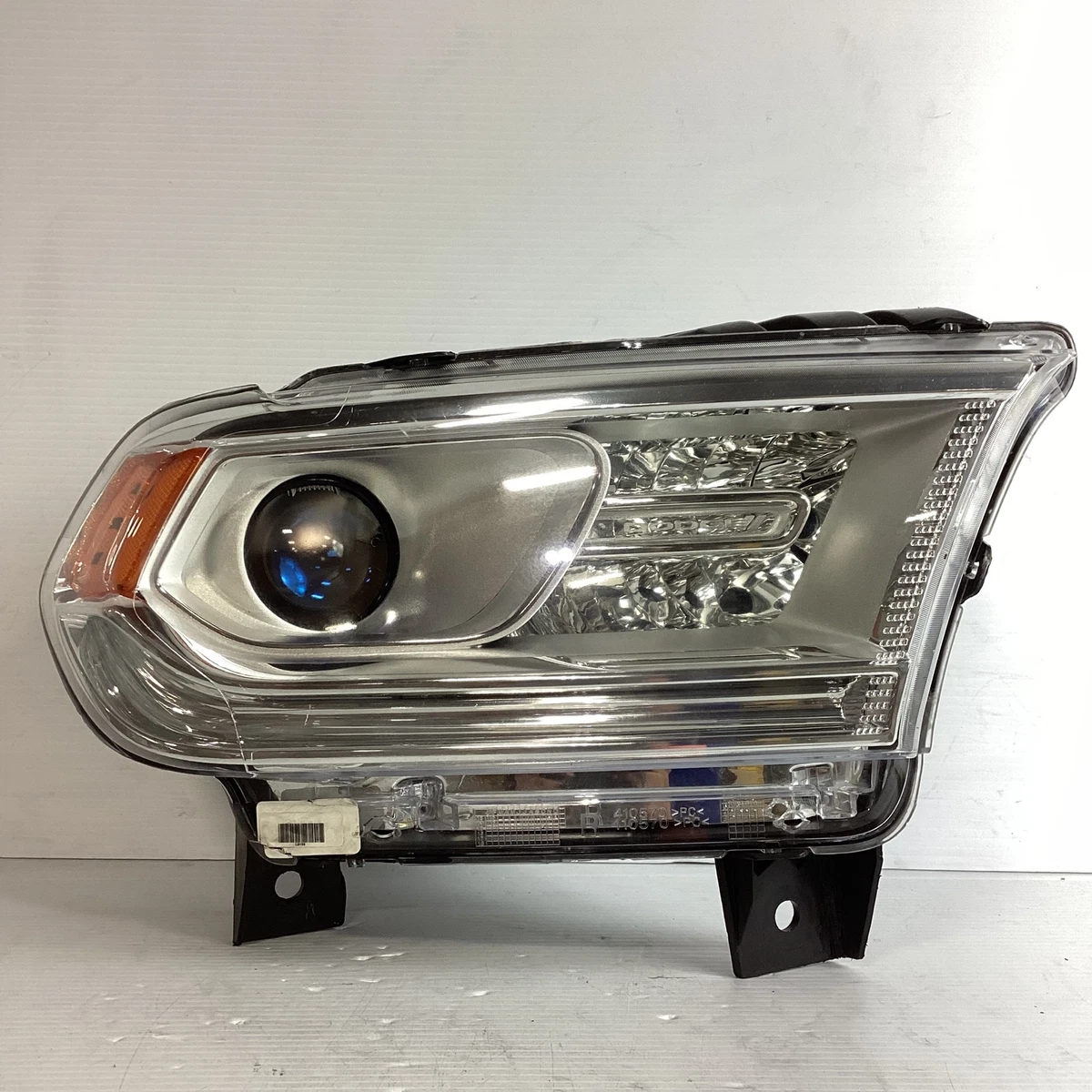 2016-2020 Dodge Durango Right Passenger Side Headlight OEM 
